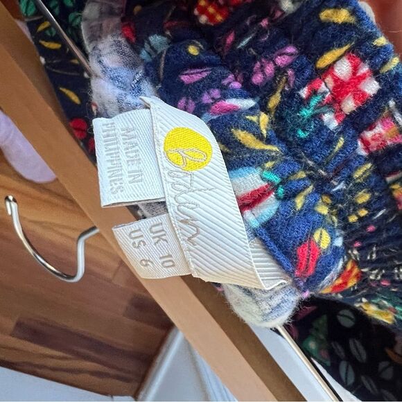 Boden Christmas Holiday Ornament Holly Present Pajama Pants US6 - Picture 4 of 5